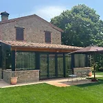 Fontanaro Farm And Culinary School בית נופש