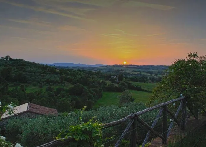 Fontanaro Farm And Culinary School Paciano